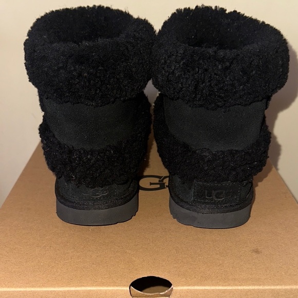 UGG Kids Black Winter Boots - Picture 3 of 4